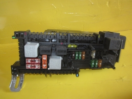 Mercedes Benz - Fuse Box BODY CONTROL - 2049060105